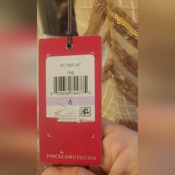 Elegant Sequin One-Shoulder Dress in Rose Gold - Picture 3 of 4